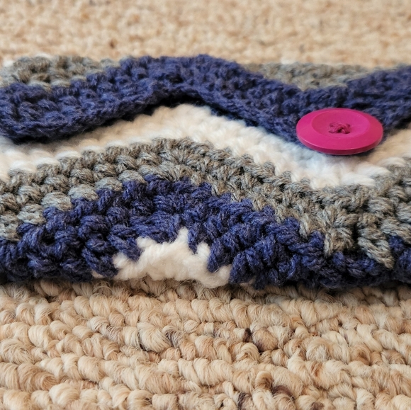 Handmade Crocheted Chevron Clutch - Picture 3 of 5
